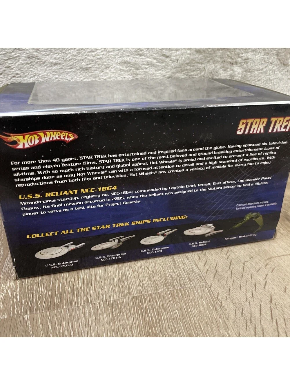 HOT WHEELS STAR TREK U.S.S. RELIANT NCC-1864 DIE-CAST W/ STAND *NEW*